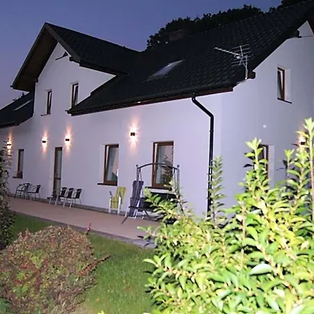 Mietowy Dworek 3*