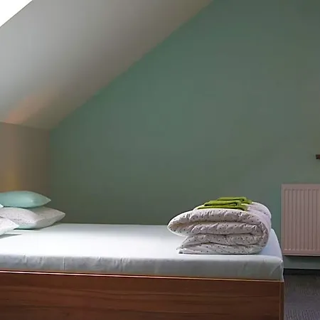 Mietowy Dworek Couette-café 3*