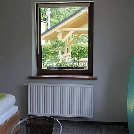 Mietowy Dworek Bed & Breakfast 3*