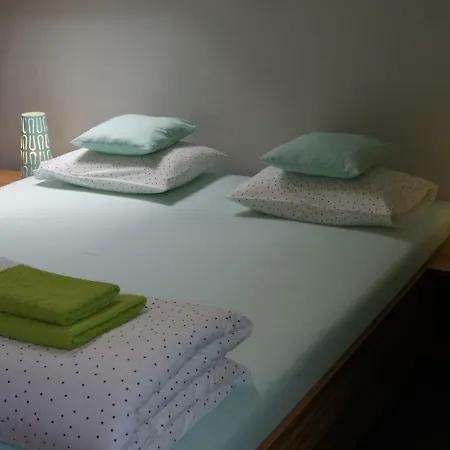 Mietowy Dworek فندق مبيت وإفطار 3*