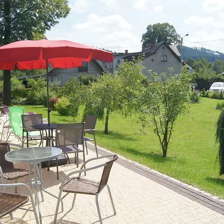 Mietowy Dworek Bed and Breakfast