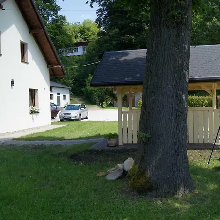 Mietowy Dworek