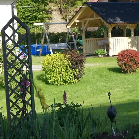 Bed and Breakfast Mietowy Dworek