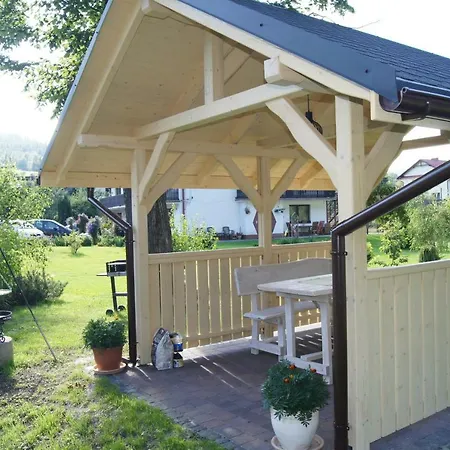 Bed and Breakfast Mietowy Dworek 3*