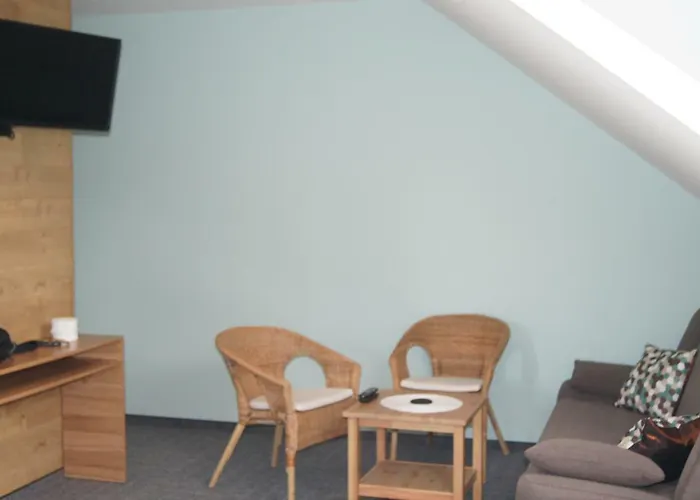 Mietowy Dworek Bed & Breakfast