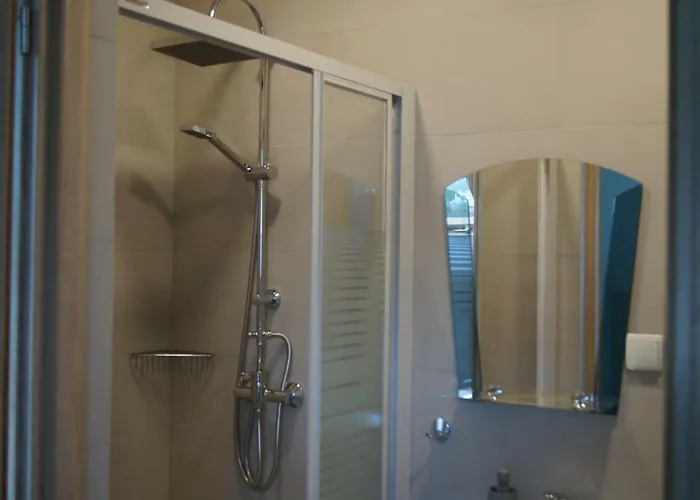 Bed & Breakfast Mietowy Dworek 3*