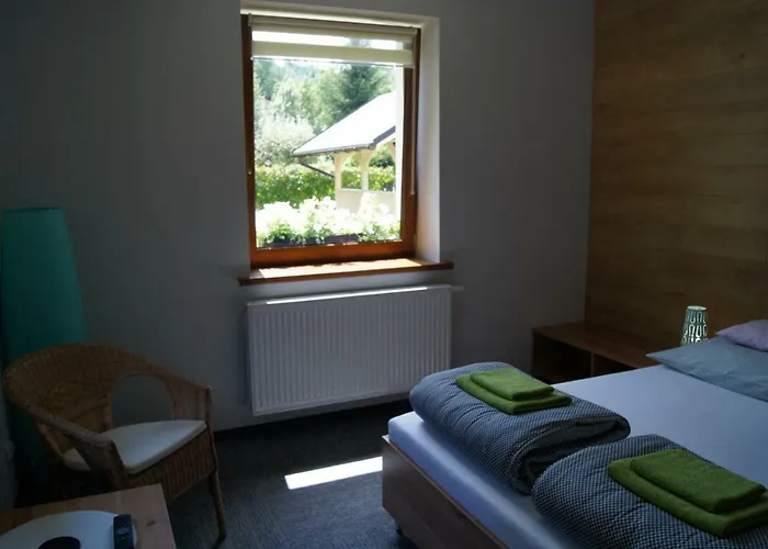 Bed & Breakfast Mietowy Dworek